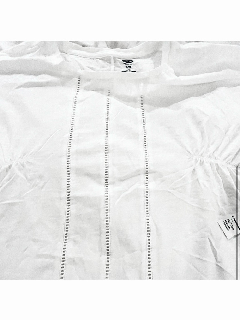 🆕- White Cotton Ladder Stitch Design Top. Size: XL - Picture 3 of 6